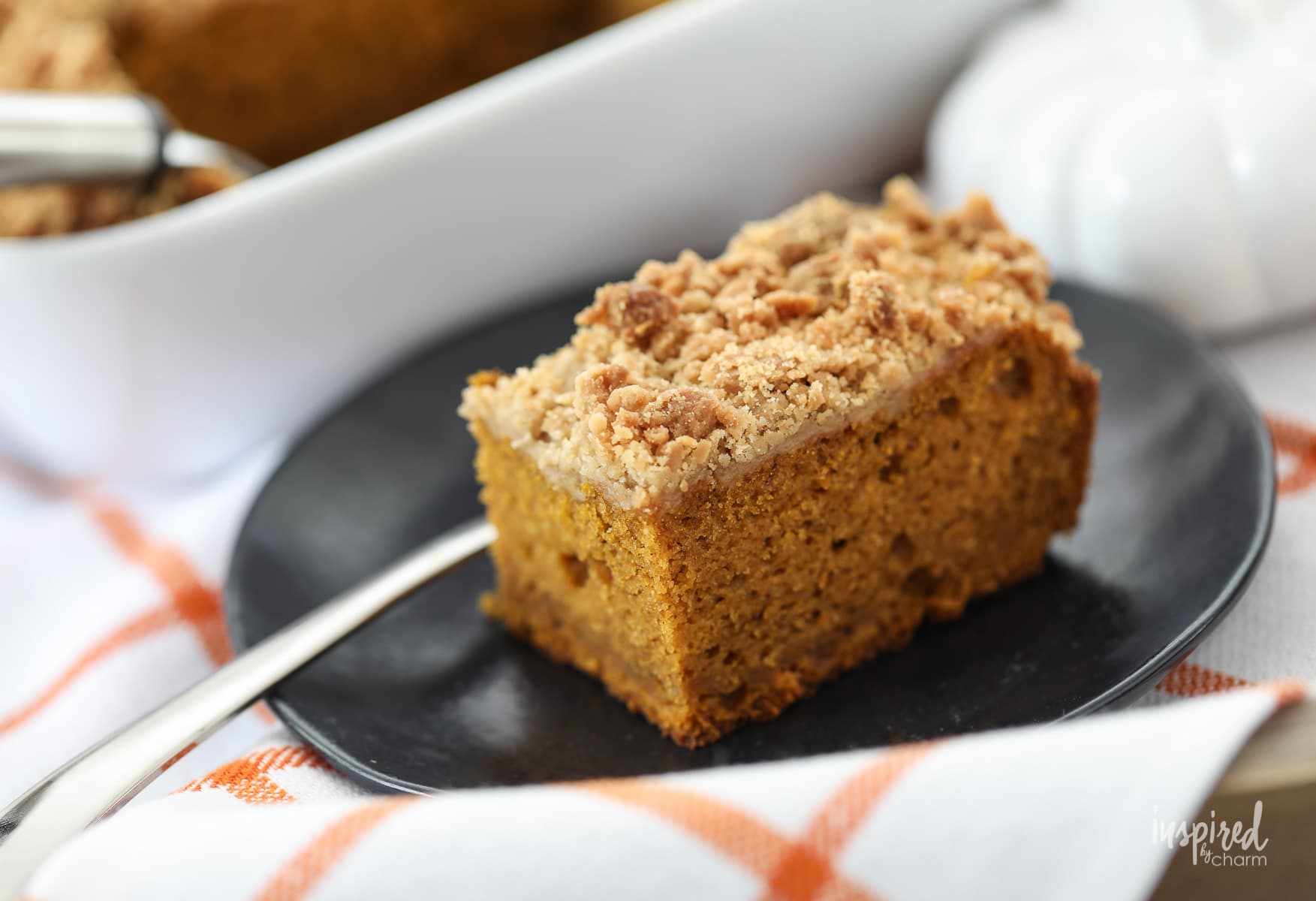 Pumpkin Cake with Crumb Topping