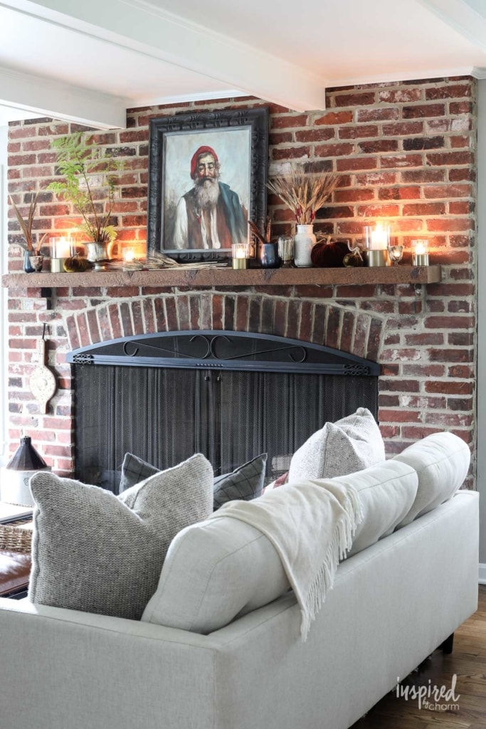 19 Fireplace Mantel Ideas & Decor