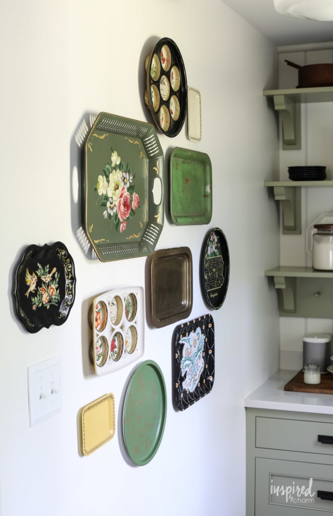 Vintage Metal Tray Gallery Wall #kitchen #decor #wall #decorating #idea #gallery #wall