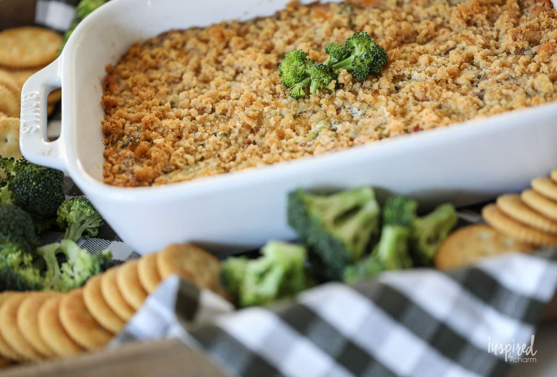 Need a tasty appetizer? Try this Broccoli Casserole Cheese Dip #broccoli #cheddar #bacon #cheese #appetizer #dip #recipe #appetizer