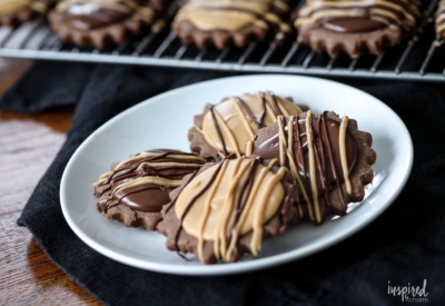 Learn how to make these delicious Peanut Butter Chocolate Shortbread Cookies #chocolate #peanutbutter #shortbread #cookies #holiday #christmas #baking
