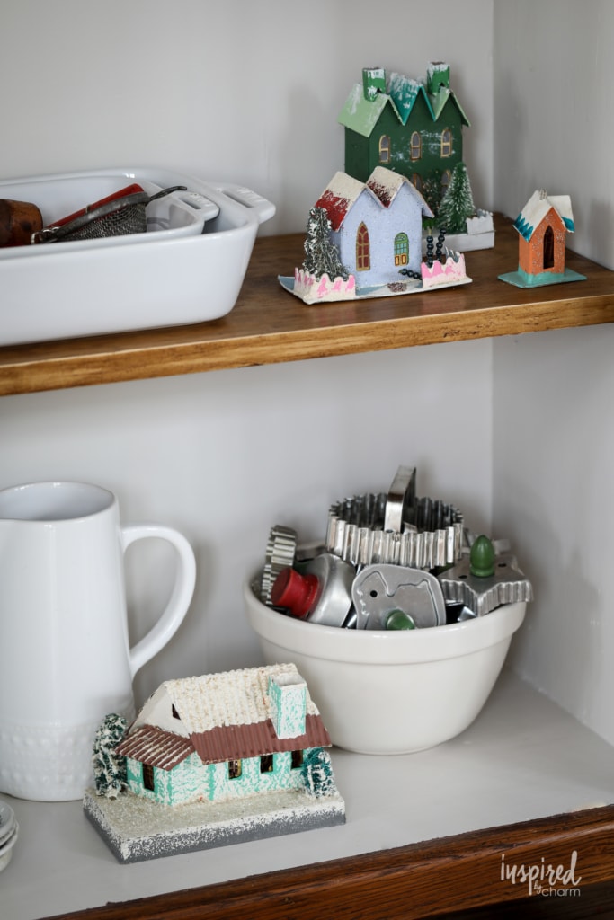  Vintage Christmas Cabinet Decorating Ideas #christmas #vintage #putz #holiday #decor #ideas