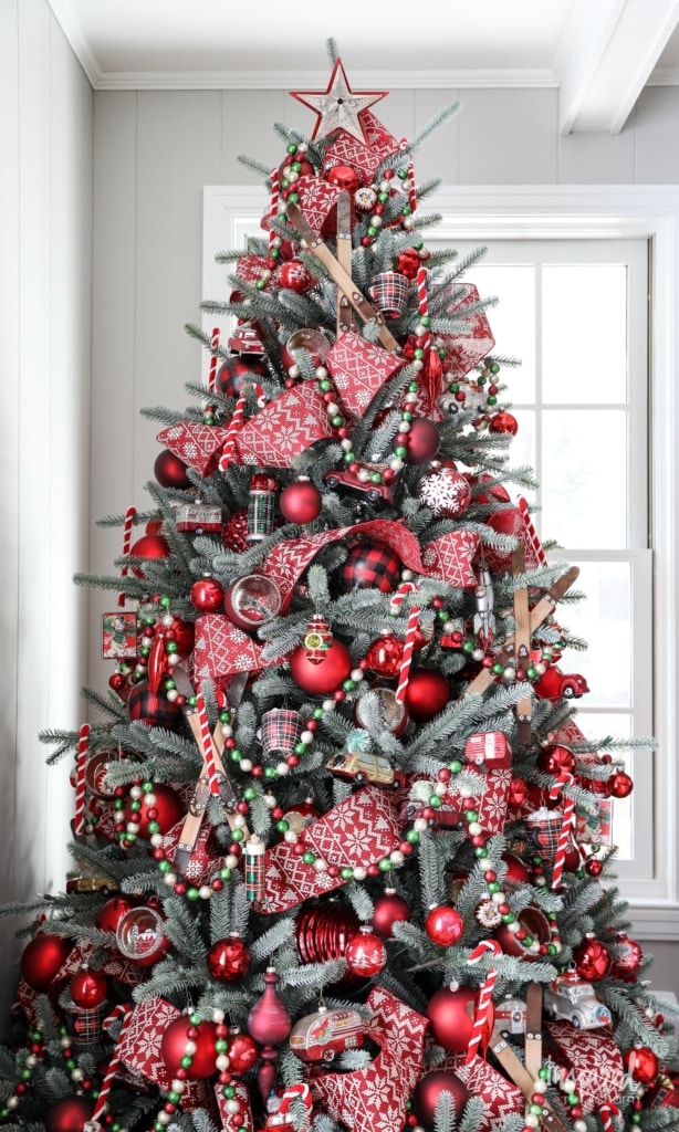 Cozy Lodge Christmas Tree - Christmas Tree Decorating Ideas