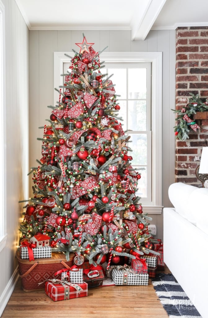 decorated Christmas tree with red and white theme