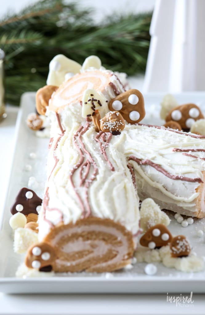 Delicious and beautiful Birch Yule Log Recipe for  Christmas entertaining! #yulelog #yule #cake #christmascake #chirstmas #holiday #dessert #recipe 