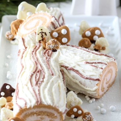 Delicious and beautiful Birch Yule Log Recipe for Christmas entertaining! #yulelog #yule #cake #christmascake #chirstmas #holiday #dessert #recipe