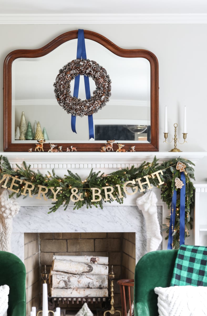 Festive Ideas and Inspiration for Living Room Christmas Decor #christmas #holiday #decor #decorating #ideas #livingroom #mantel #christmastree