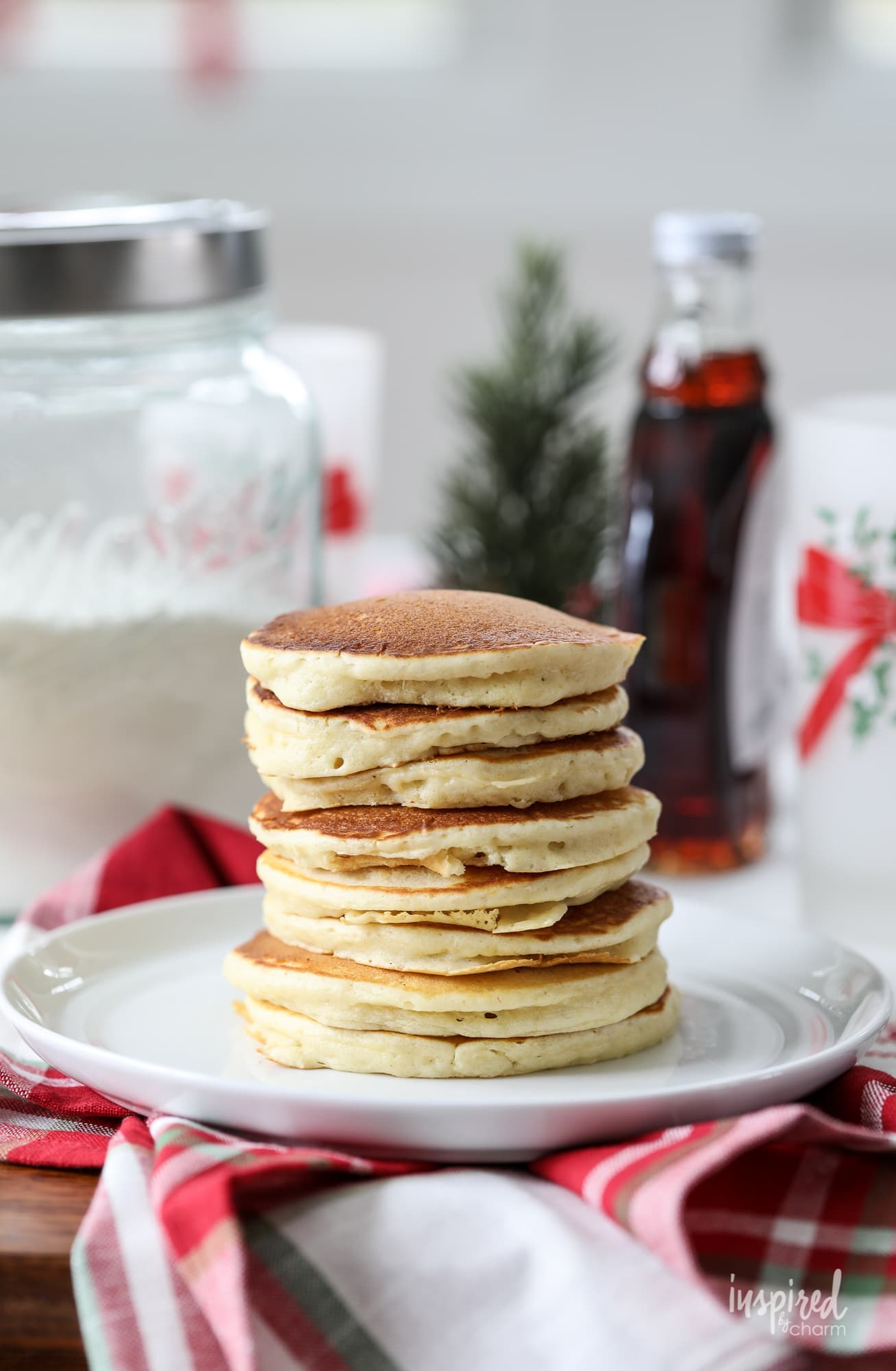 Learn how to make this easy and delicious Homemade Pancake Mix. #homemade #pancake #mix #breakfast #recipe #pancakes #gift #handmade