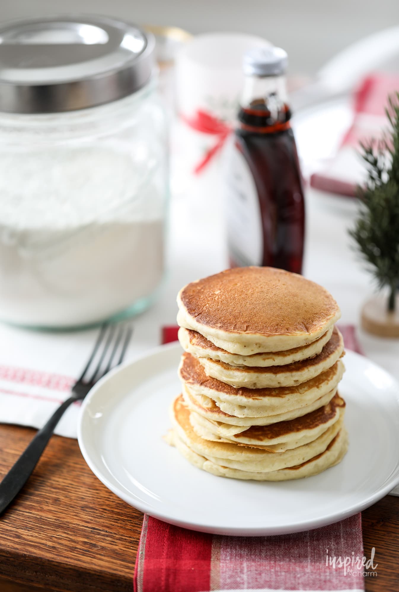 Learn how to make this easy and delicious Homemade Pancake Mix. #homemade #pancake #mix #breakfast #recipe #pancakes  