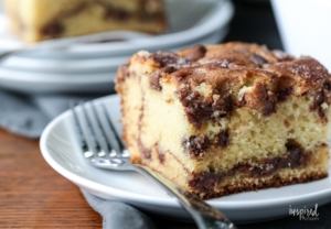 This Chocolate Chip Cake is not only delicious, but easy to make! #chocolatechipcake #chocolate #cake #cinnamon #dessert #recipe #quick
