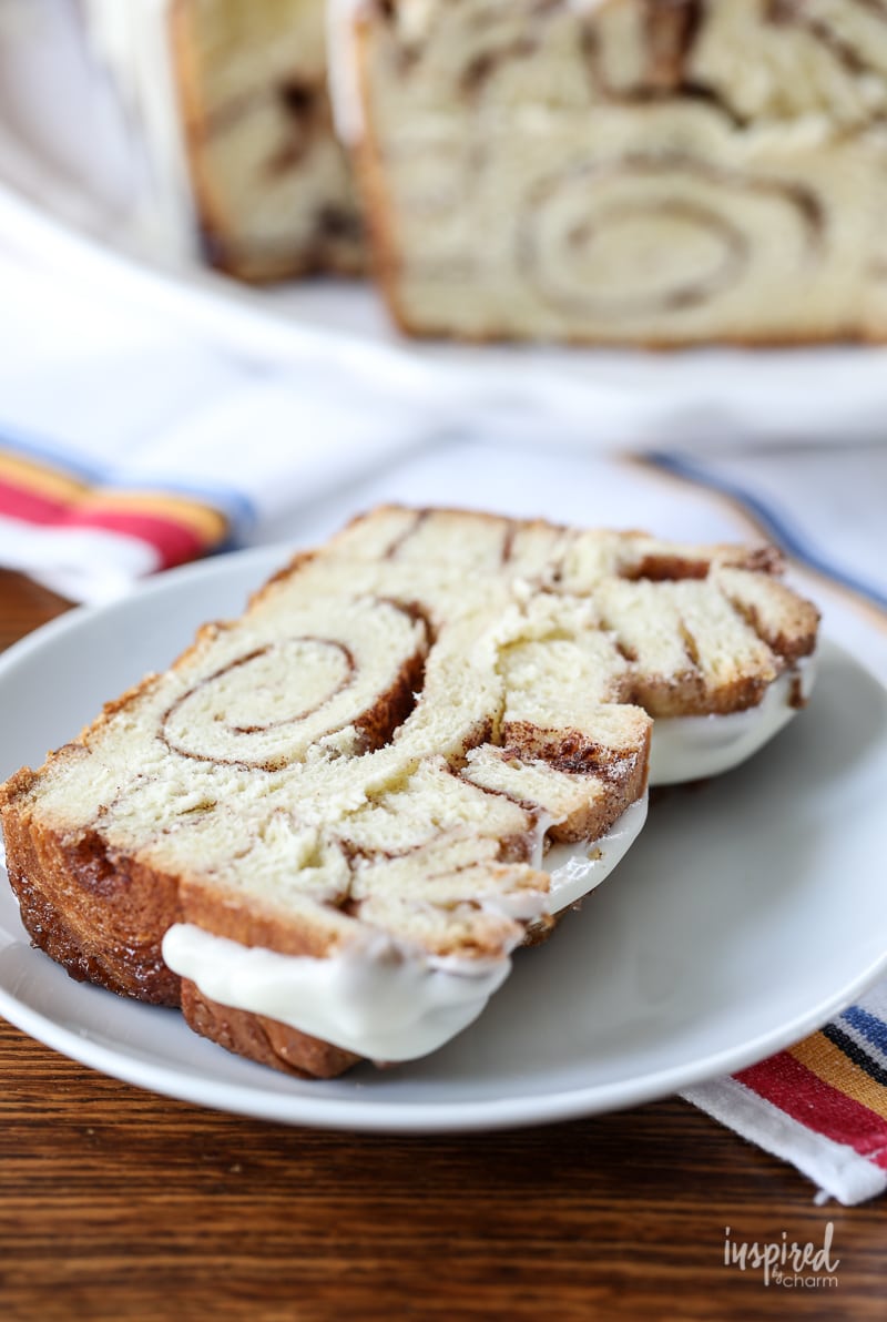 Learn how to make this Delicious Cinnamon Roll Bread! #cinnamonroll #bread #dessert #breakfast #recipe #cinnnamon 