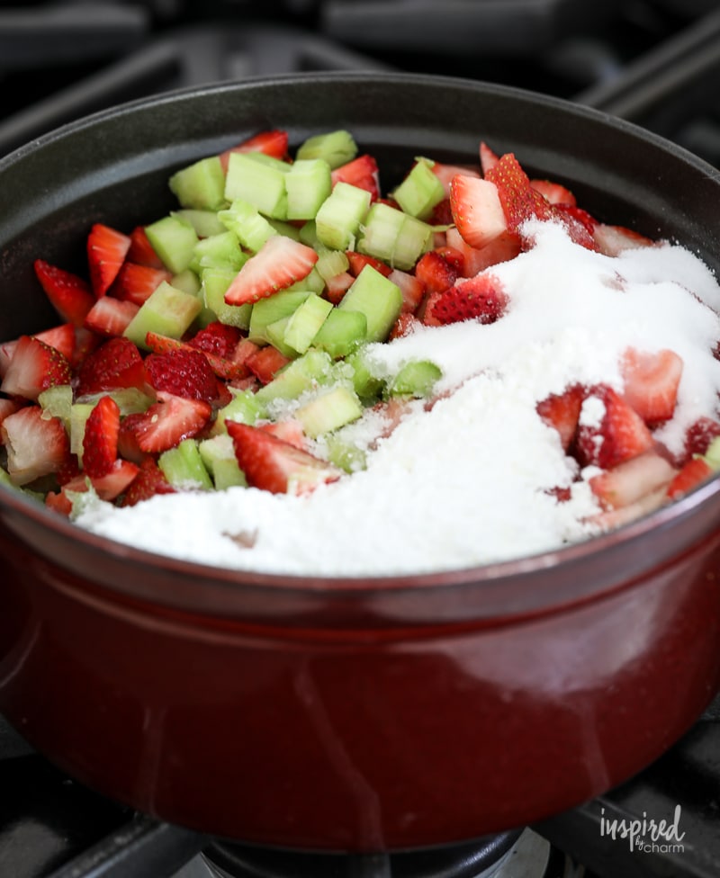 Tasty Strawberry Rhubarb Pie Filling #strawberry #rhubarb #pie #filling #recipe #strawberryrhubarb #piemaking 