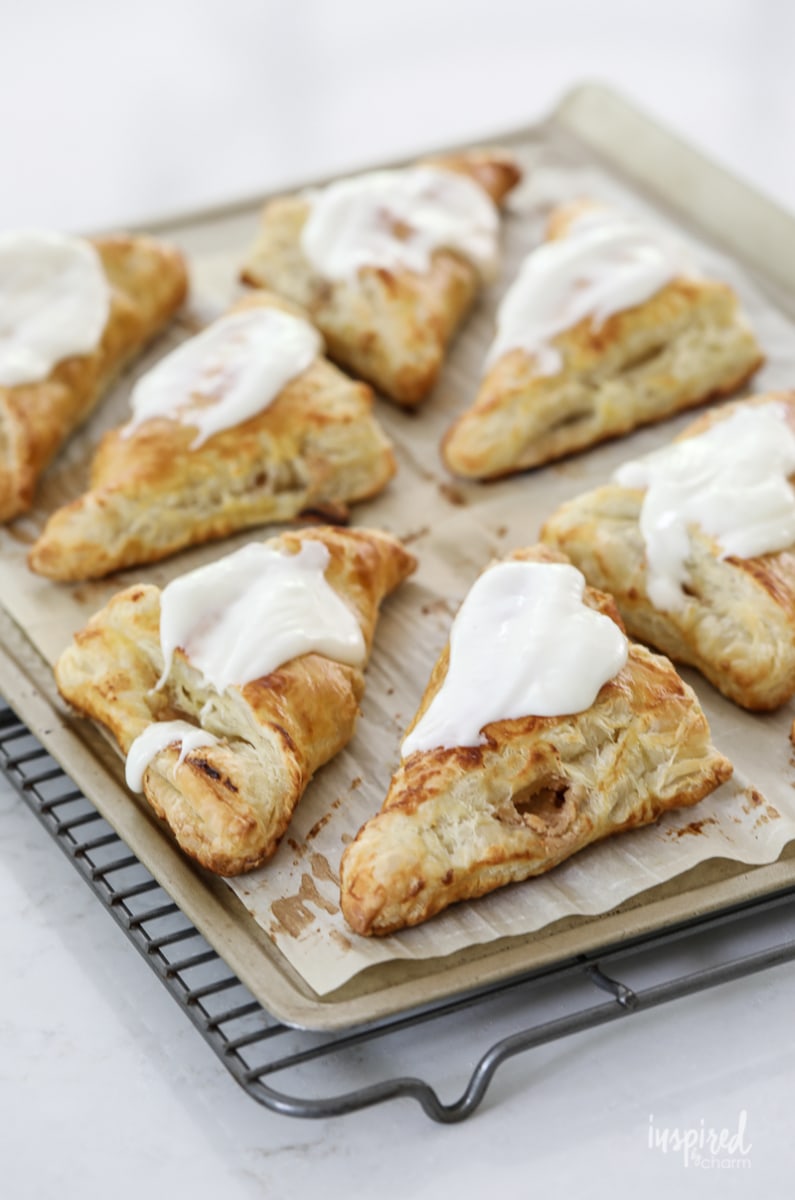 How to make Cream Cheese and Apple Turnovers #apple #creamcheese #turnovers #pastry #breakfast #fallbaking #recipe #applerecipe