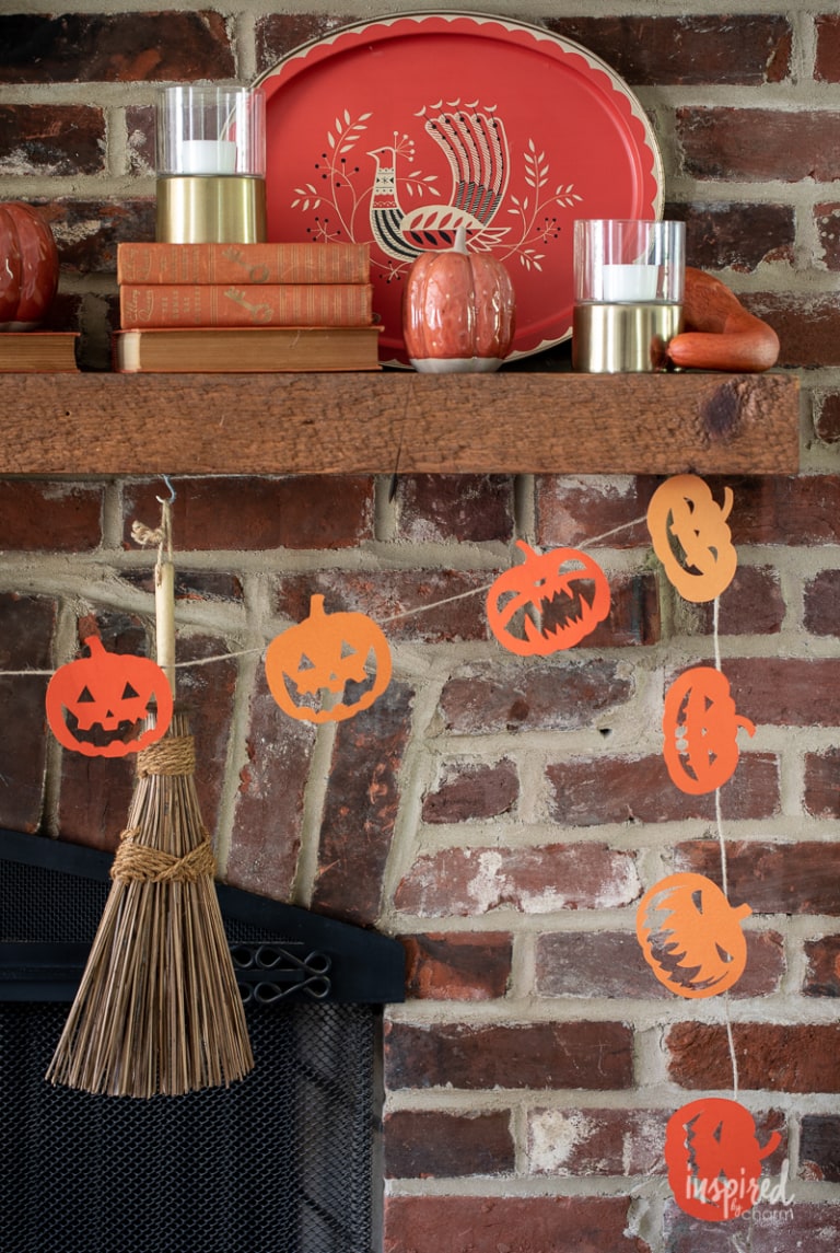 DIY JackO'Lantern Garland Halloween Decoration