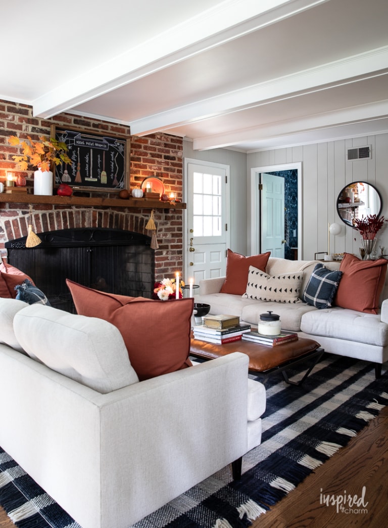 Cozy Fall Decor Ideas for Your Family Room and home!