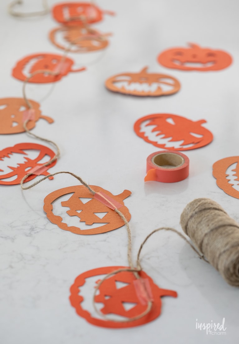 DIY JackO'Lantern Garland Halloween Decoration