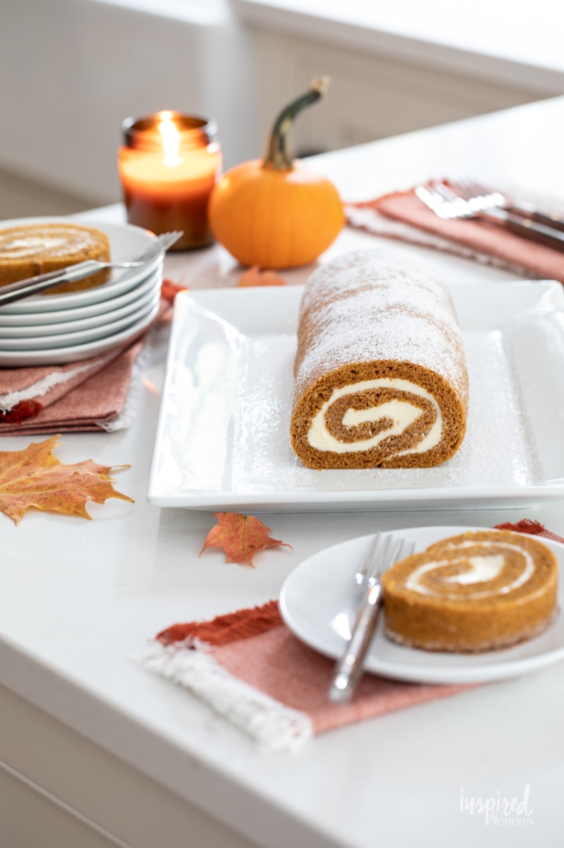 The Best Pumpkin Roll Recipe #pumpkinroll #pumpkinspice #dessert #cake #baking #fallbaking #fall #pumpkin