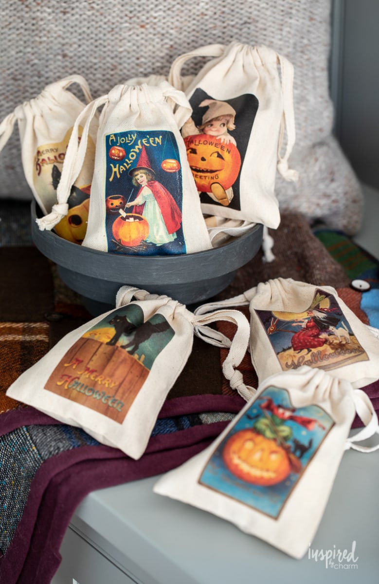 Vintage-Inspired Halloween Treat Bags