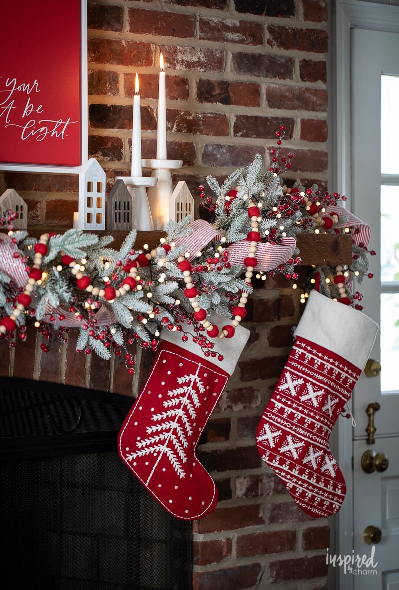 Magical and Cozy Fireplace Christmas Decorations #christmas #mantel #fireplace #decor #decorations #holiday #garland #stocking #cozy