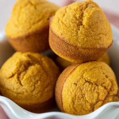 Easy Pumpkin Corn Muffins #cornmuffins #cornbread #bread #muffin #recipe