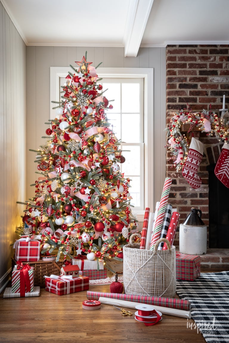 Red and White Christmas Tree, PLUS Christmas Tree Decorating Ideas