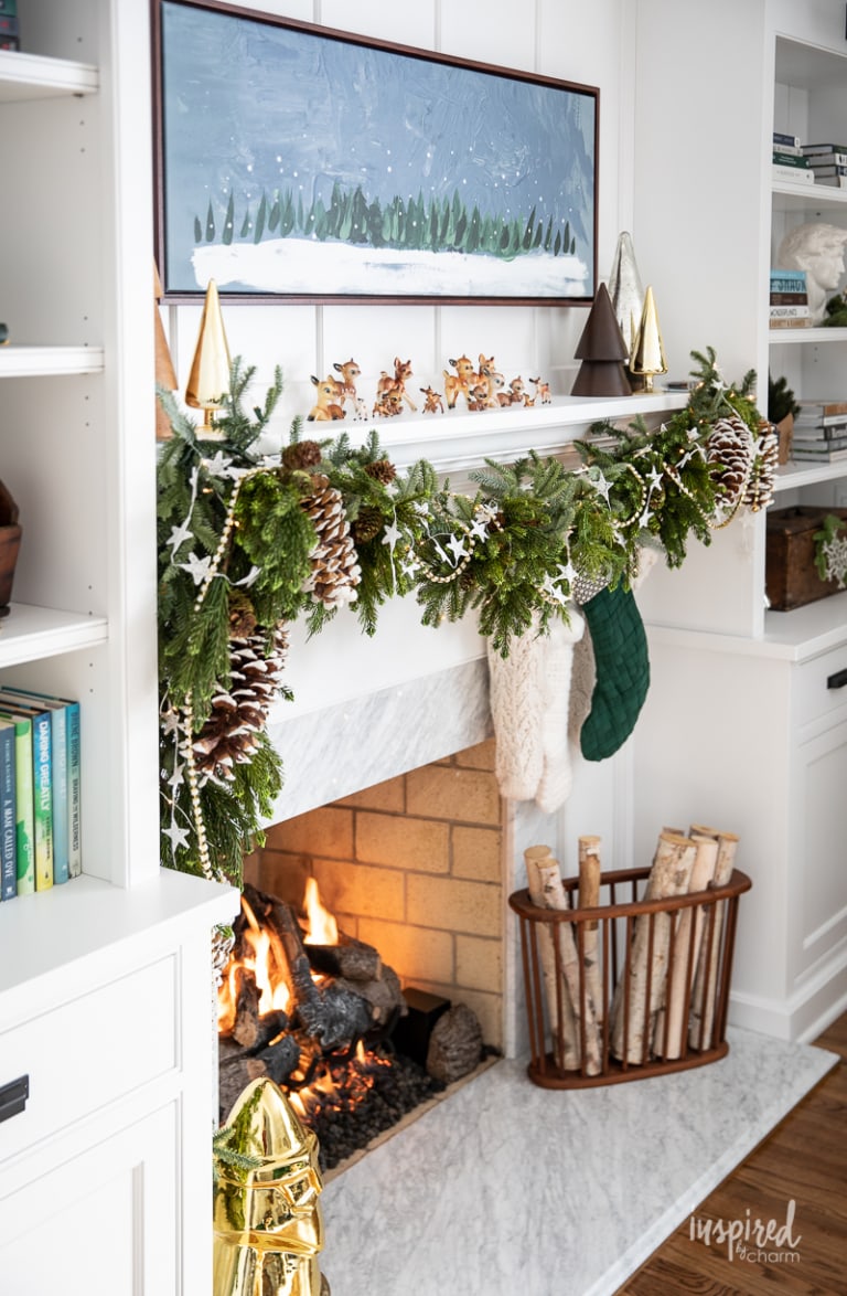 Living Room Christmas Mantel Decor Ideas and Inspiration