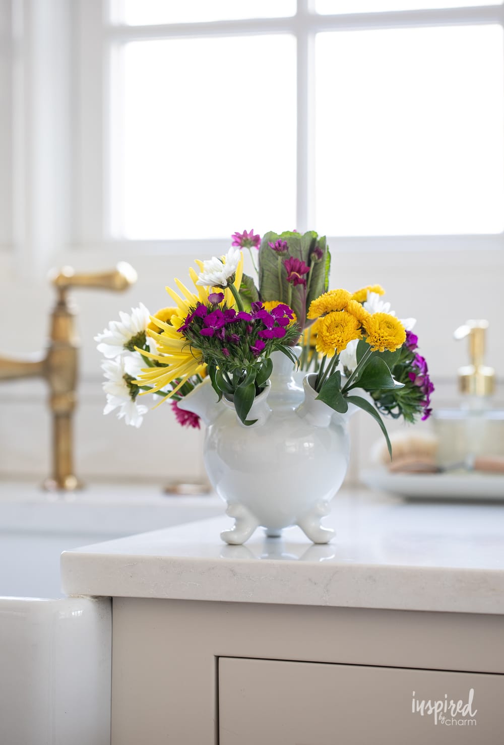 Flower Arranging Vase 