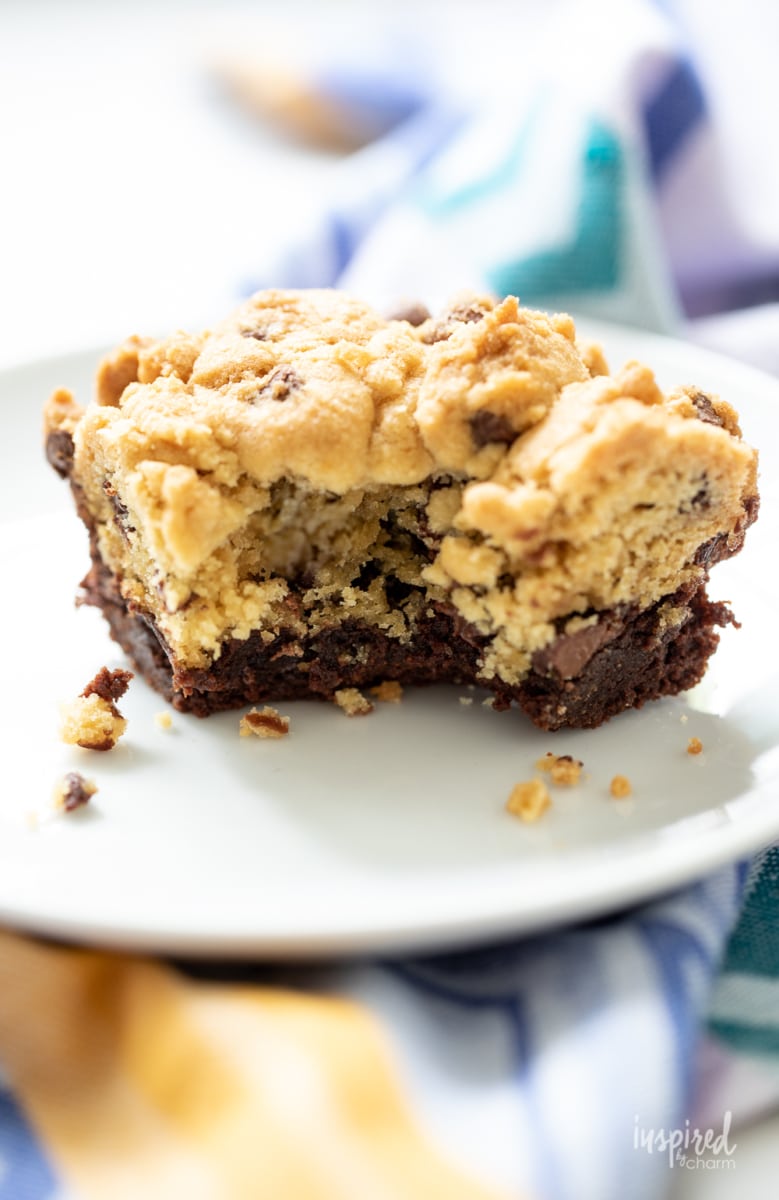 Chocolate Chip Cookie Brownies #chocolatechip #cookies #brownies #homemade #dessert #bar #dessertbar #recipe 
