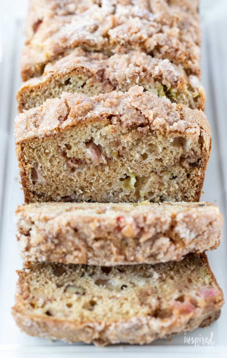 Rhubarb Streusel Quick Bread #rhubarb #streusel #quickbread #bread #cake #breakfast #dessert #streusel
