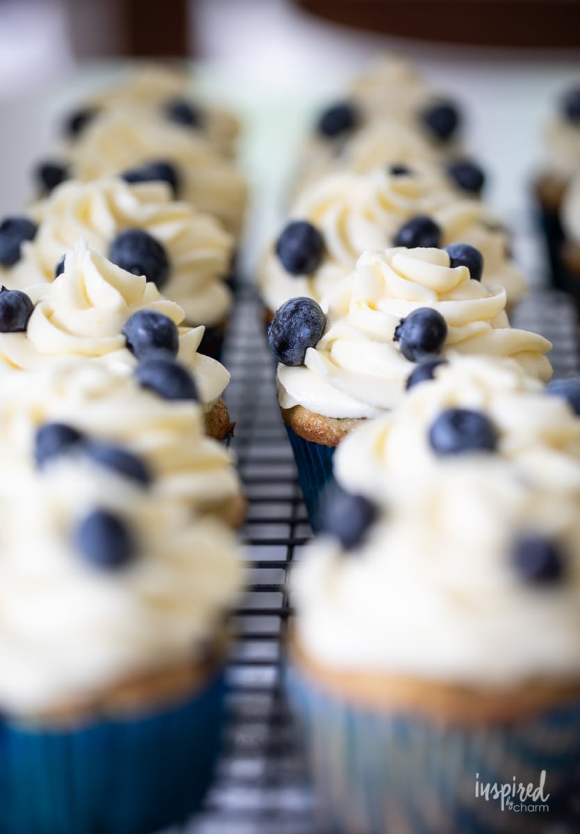 Blueberry Lemon Zucchini Cupcakes #blueberry #lemon #zucchini #summer #cupcakes #dessert #recipe 