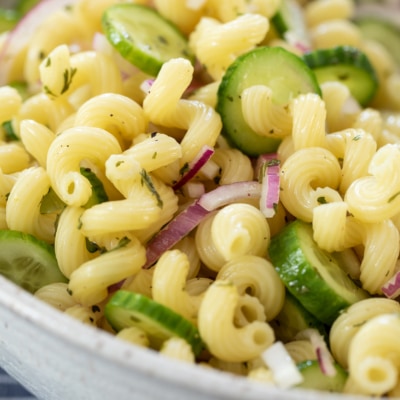 pasta salad with cucumbers