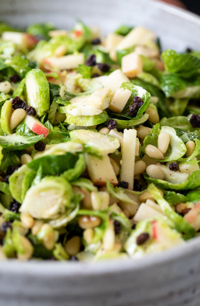 Shaved Brussels Sprout Salad #BrusselsSprouts #ShavedBrusselsSprouts #salad #apple #pinenuts #recipe #sidedish #easy