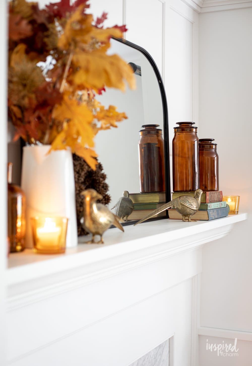 fall mantel decor with vintage finds.