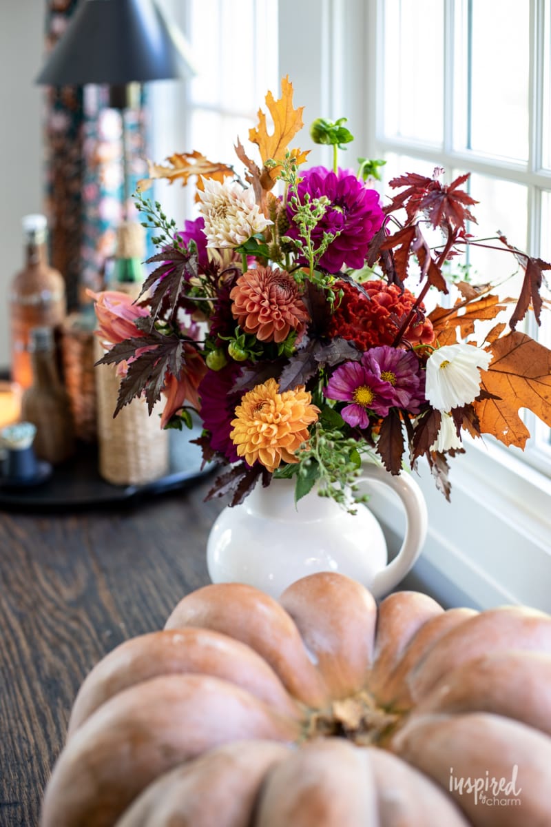 Fall Decorating Ideas from Bayberry House #falldecor #hometour #fall #decorating #ideas #seasonaldecor