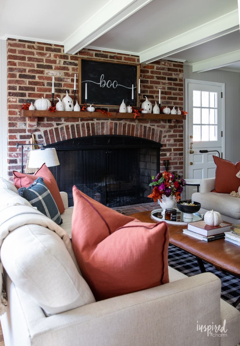 Fall Decorating Ideas from Bayberry House #falldecor #hometour #fall #decorating #ideas #seasonaldecor 