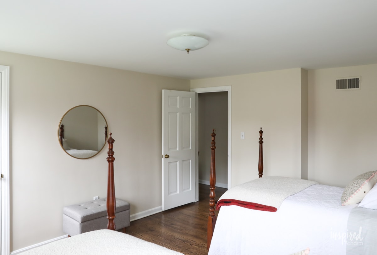Twin Guest Bedroom: The Before #bedroom #guestbedroom #makeover #before #desgin #decor