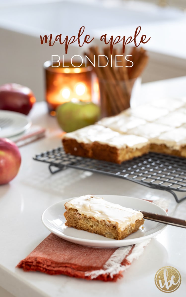 Delicious Maple Apple Blondies #dessert #recipe #maple #apple #blondies #fallbaking #bars 