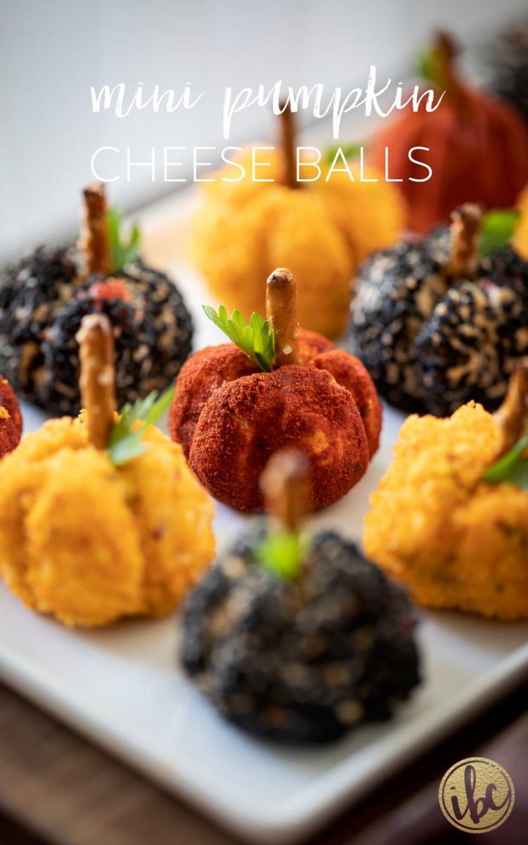 Mini Pumpkin Cheese Balls #cheese #cheeseball #appetizer #recipe #halloween #fallrecipe #fallappetizer 