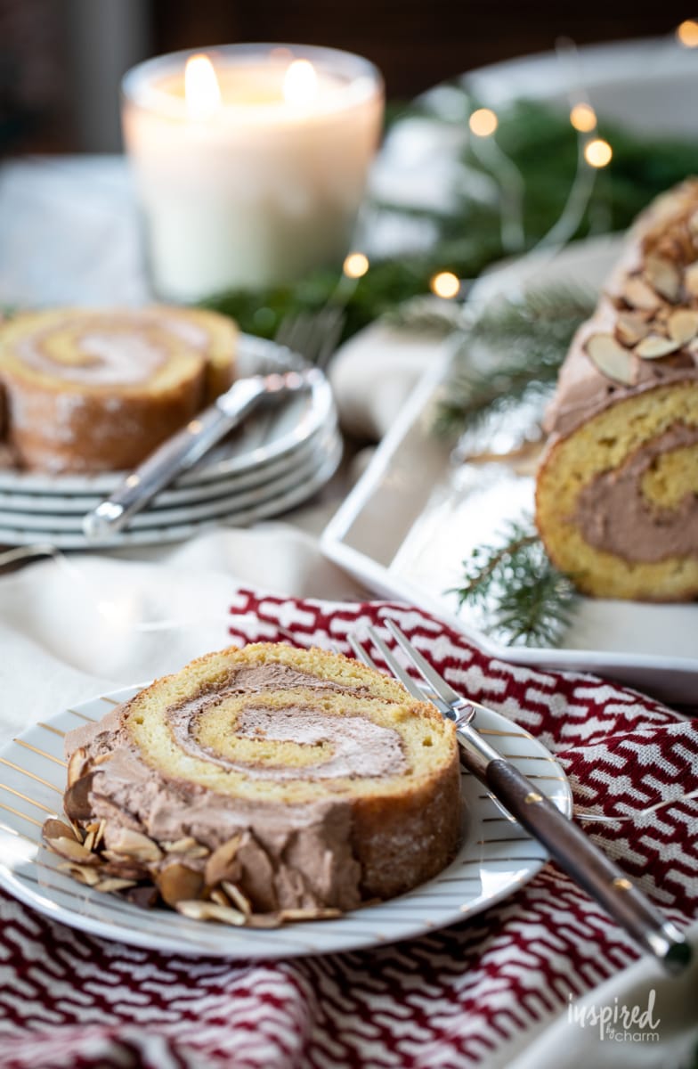 Almond Swiss Roll #holiday #dessert #recipe #christmas #swissroll #cake #almond 