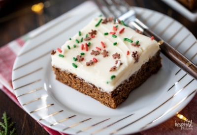 Gingerbread Cookie Bars #christmas #cookie #recipe #cookiebars #gingerbread #dessert #holiday