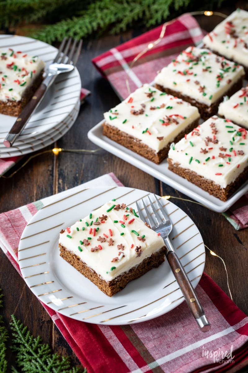 Gingerbread Cookie Bars #christmas #cookie #recipe #cookiebars #gingerbread #dessert #holiday 
