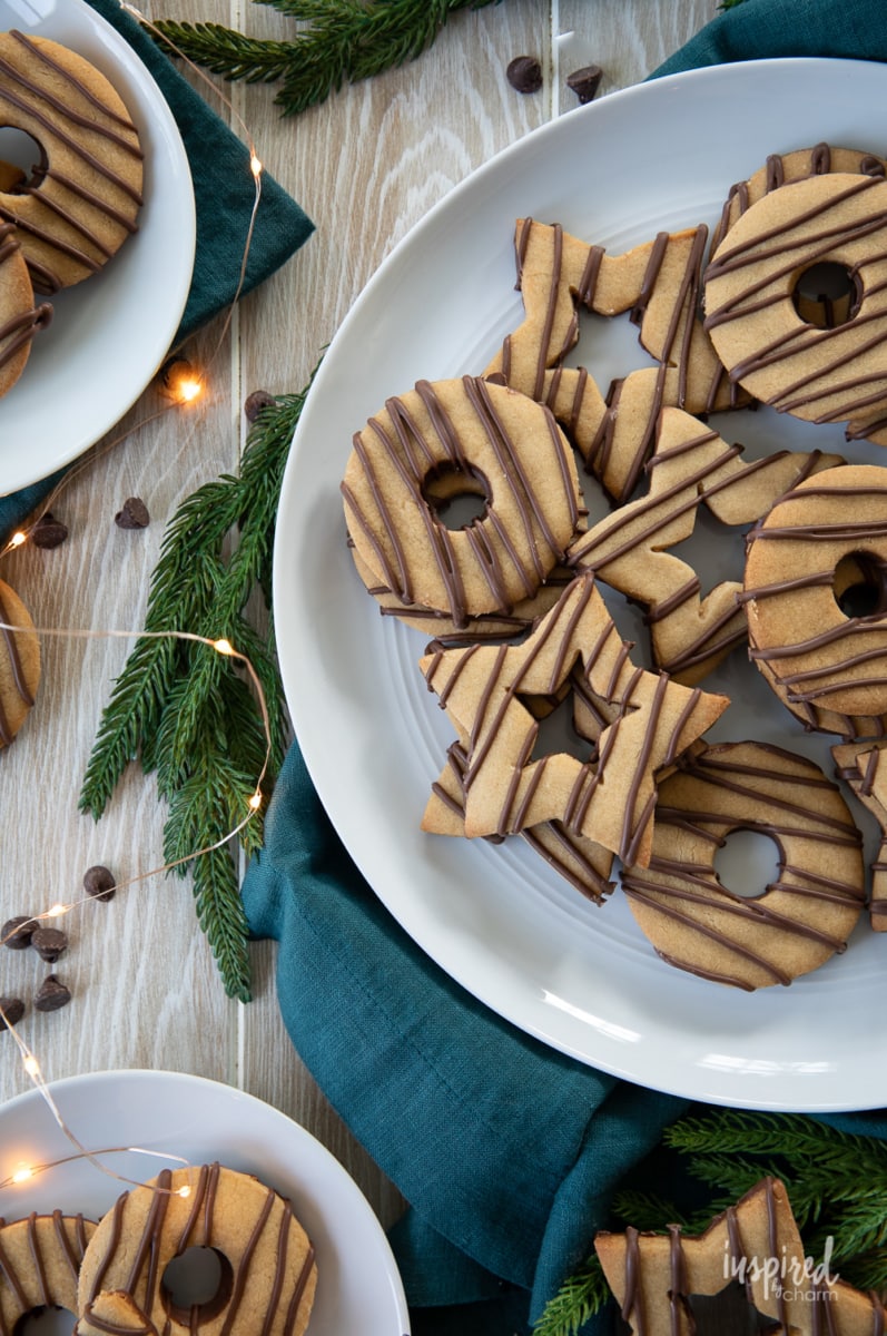 Chocolate Striped Peanut Butter Shortbread Cookies #cookie #shortbread #peanutbutter #chocolate #recipe #christmas #holday 