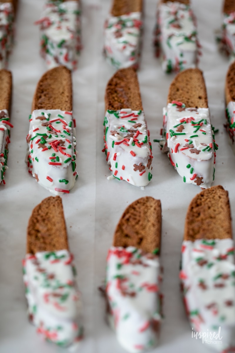Delicious and Festive Gingerbread Biscotti #gingerbread #biscotti #recipe #coffee #christmas #holiday #dessert #whitechocolate 