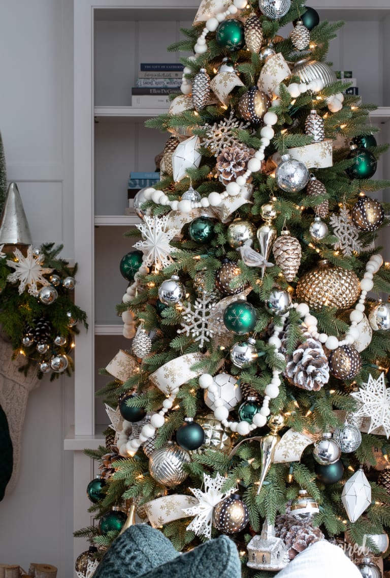 Snowy Pinecone Christmas Tree