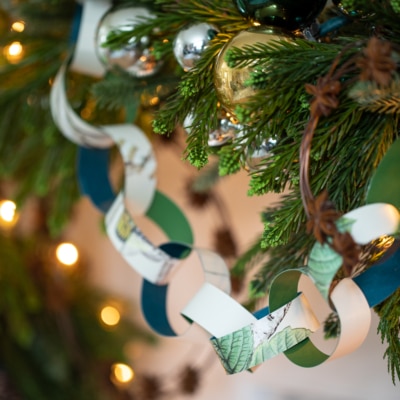close up of paper chain garland.