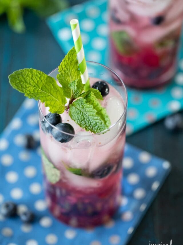 Refreshing Blueberry Mojito