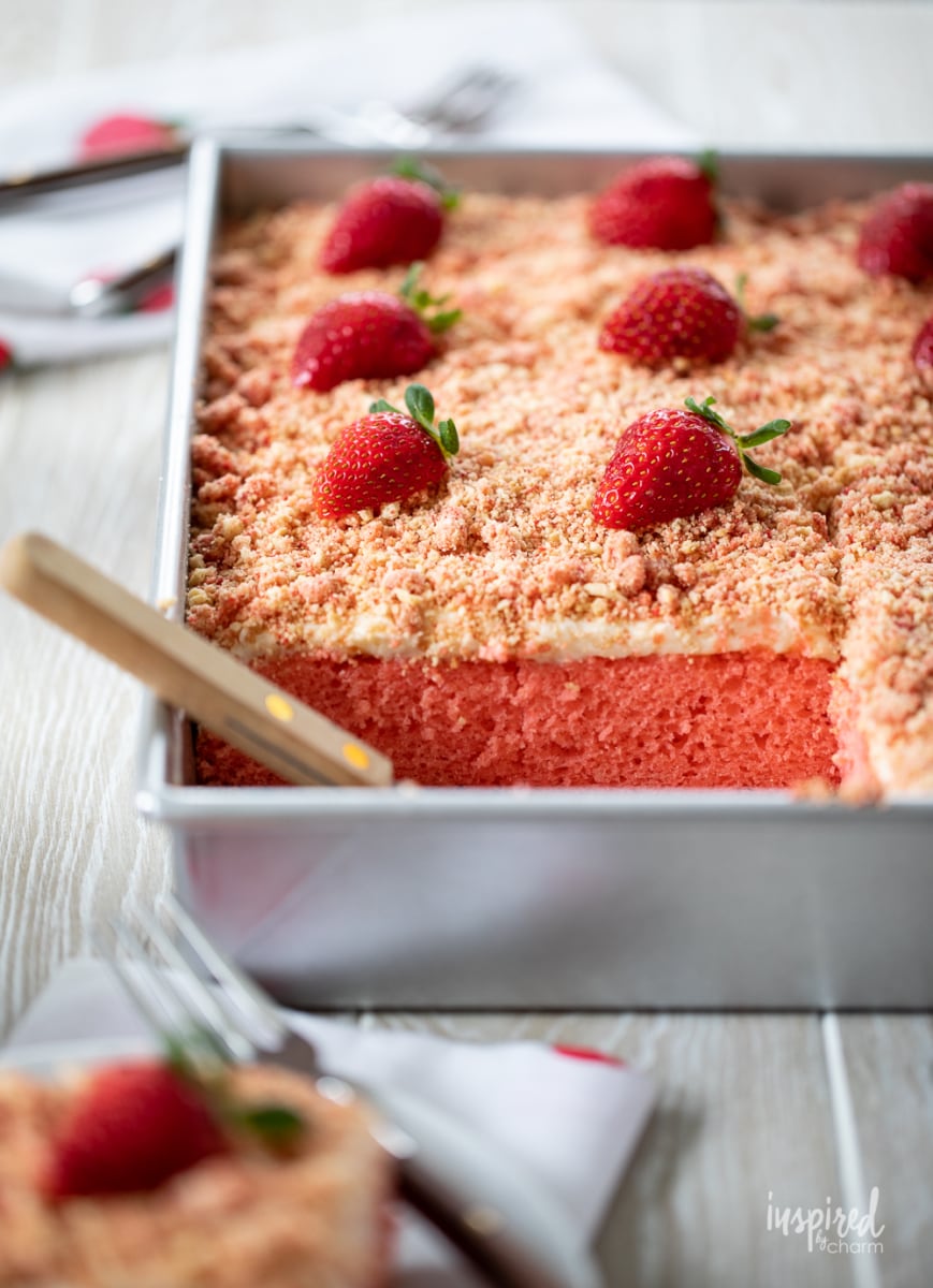 strawberry crunch cake in a pan. 