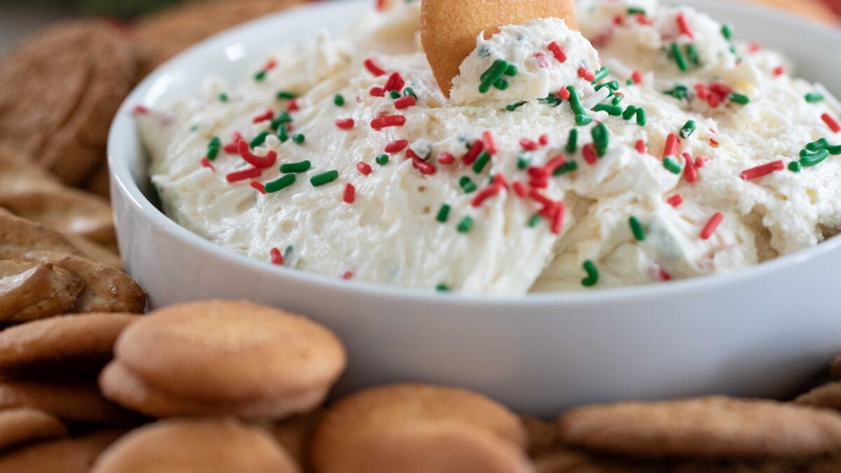 Easy Christmas Sugar Cookie Dip