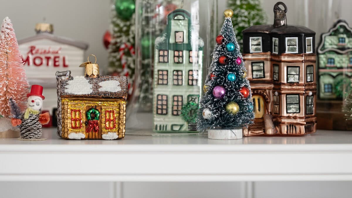 House-Ornament-Collection-- 
